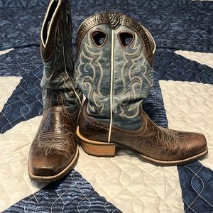 Ariat cowboy style boots.  Blue/Brown leather. Size 8 men’s (10 women)